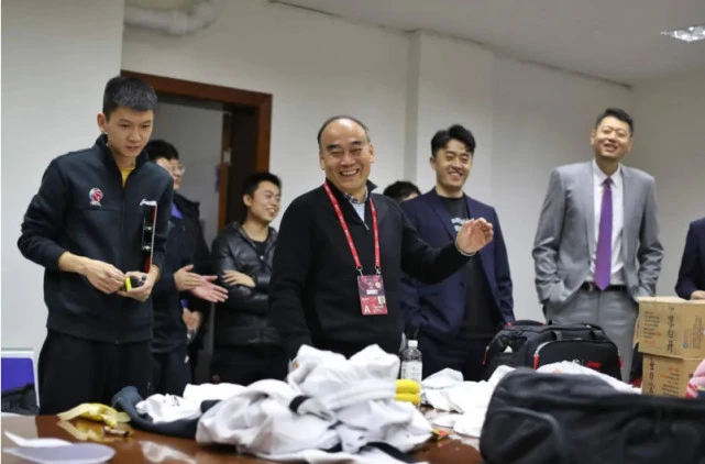 如何通过合理的营养补充来支持篮球恢复训练?_1